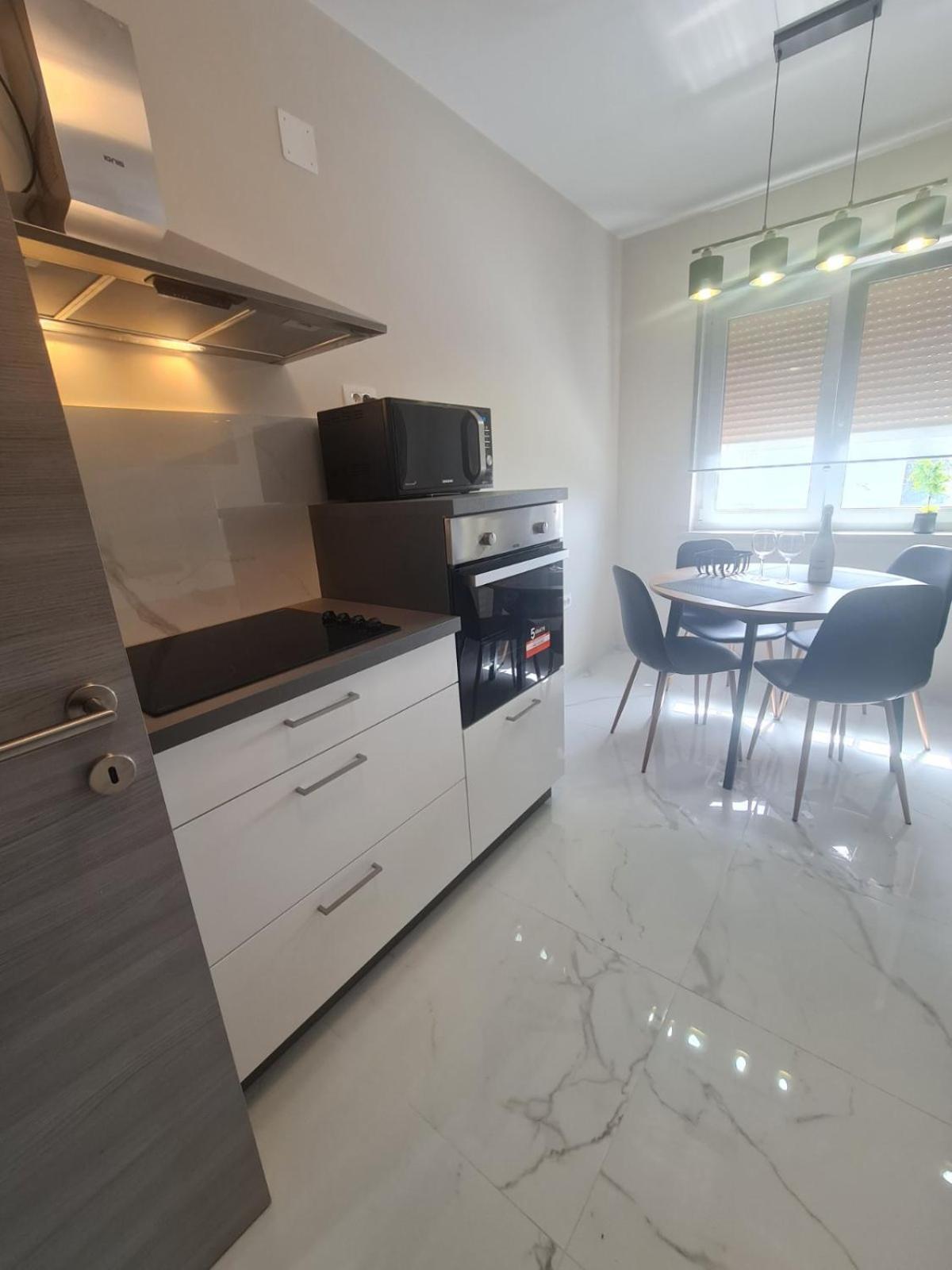 Mias Luxury Apartment Rijeka Ngoại thất bức ảnh